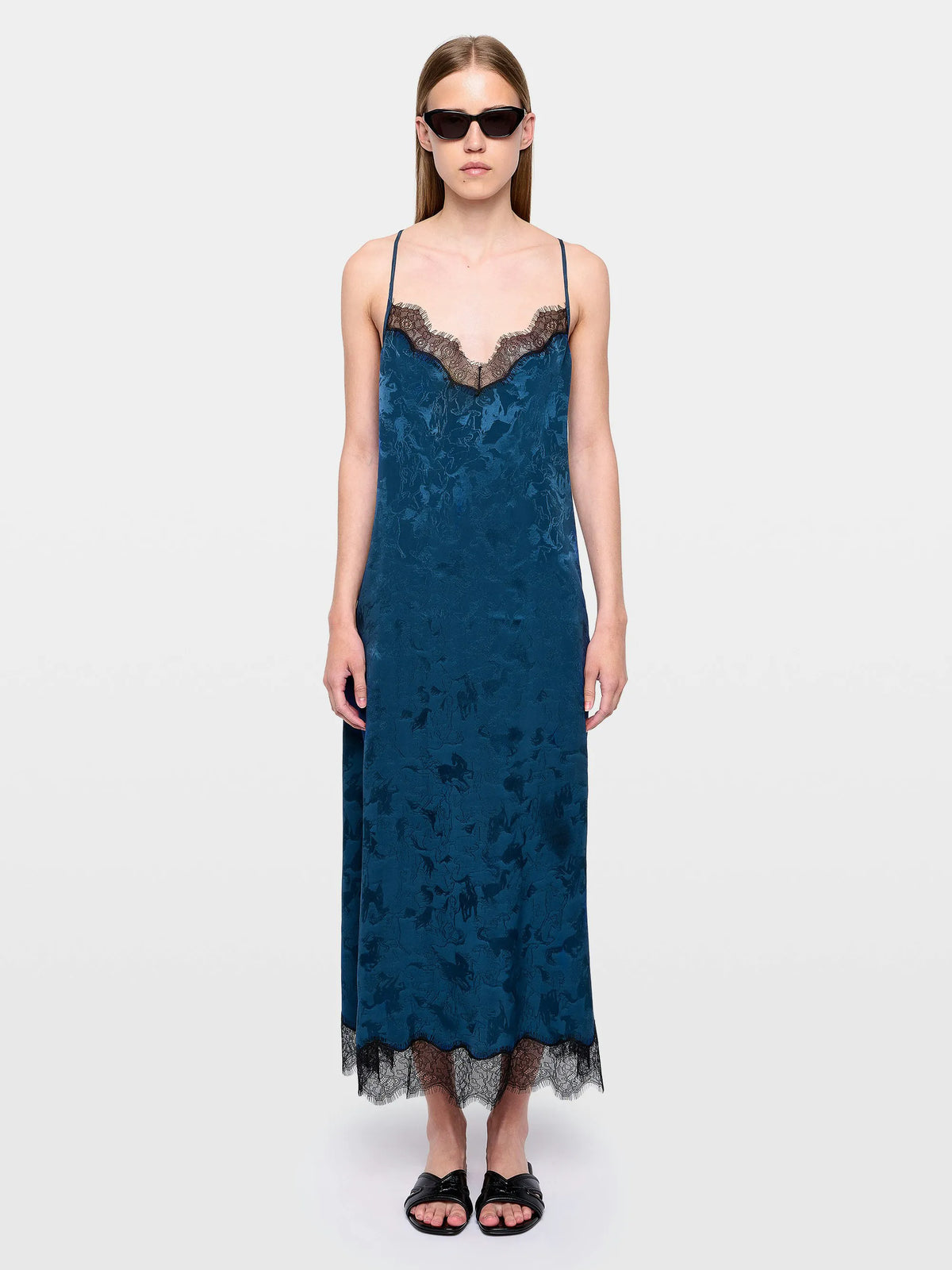 navy_blue